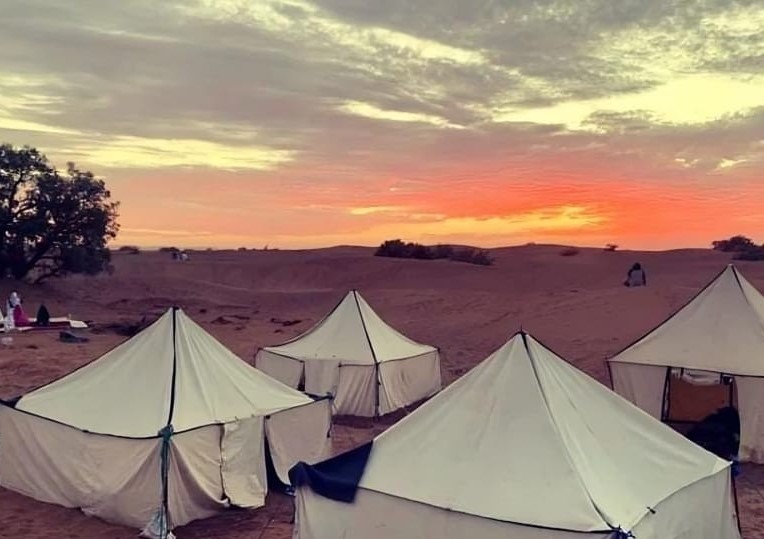 Grain de Sable du Maroc - bivouac nomade