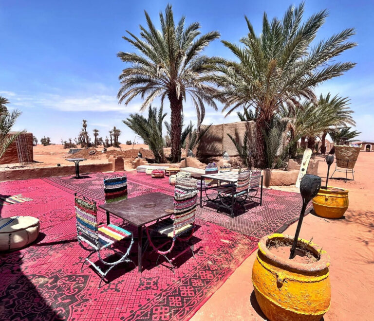 Détente dans les salons du désert marocain